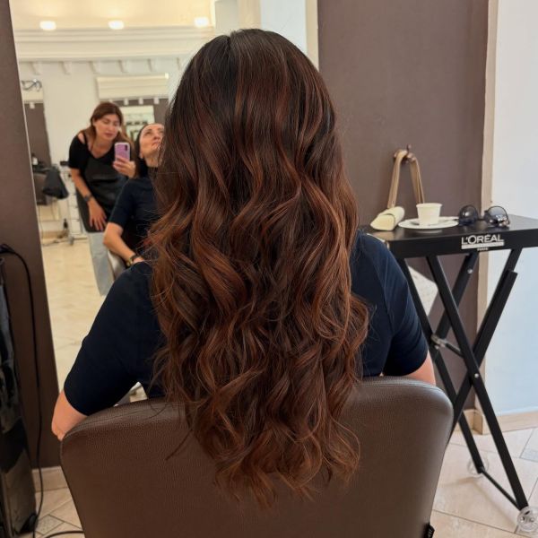 Kadeřnice Emma. Balayage